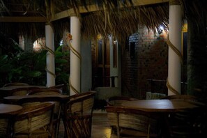 Outdoor dining - Villas Xaiba (Puerto Escondido)