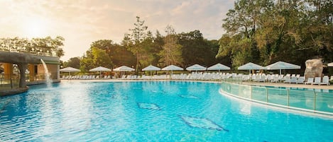 Indoor pool, outdoor pool
