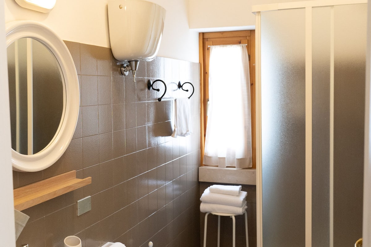 comfort room, 1 bedroom, ensuite | bathroom | hair dryer, towels, soap, toilet paper