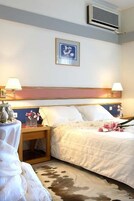 Double or Twin Room | Desk, iron/ironing board, free WiFi