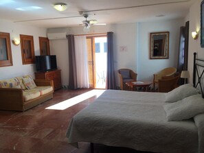 1 bedroom, in-room safe, desk, blackout curtains - Hotel Los Limoneros (Teulada)