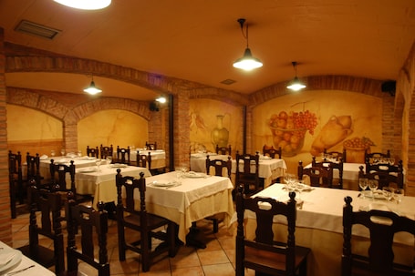 Restaurante. Hotel Ciudad De Calahorra