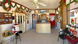 Interior entrance - Mario's Inn (Ramos Arizpe)