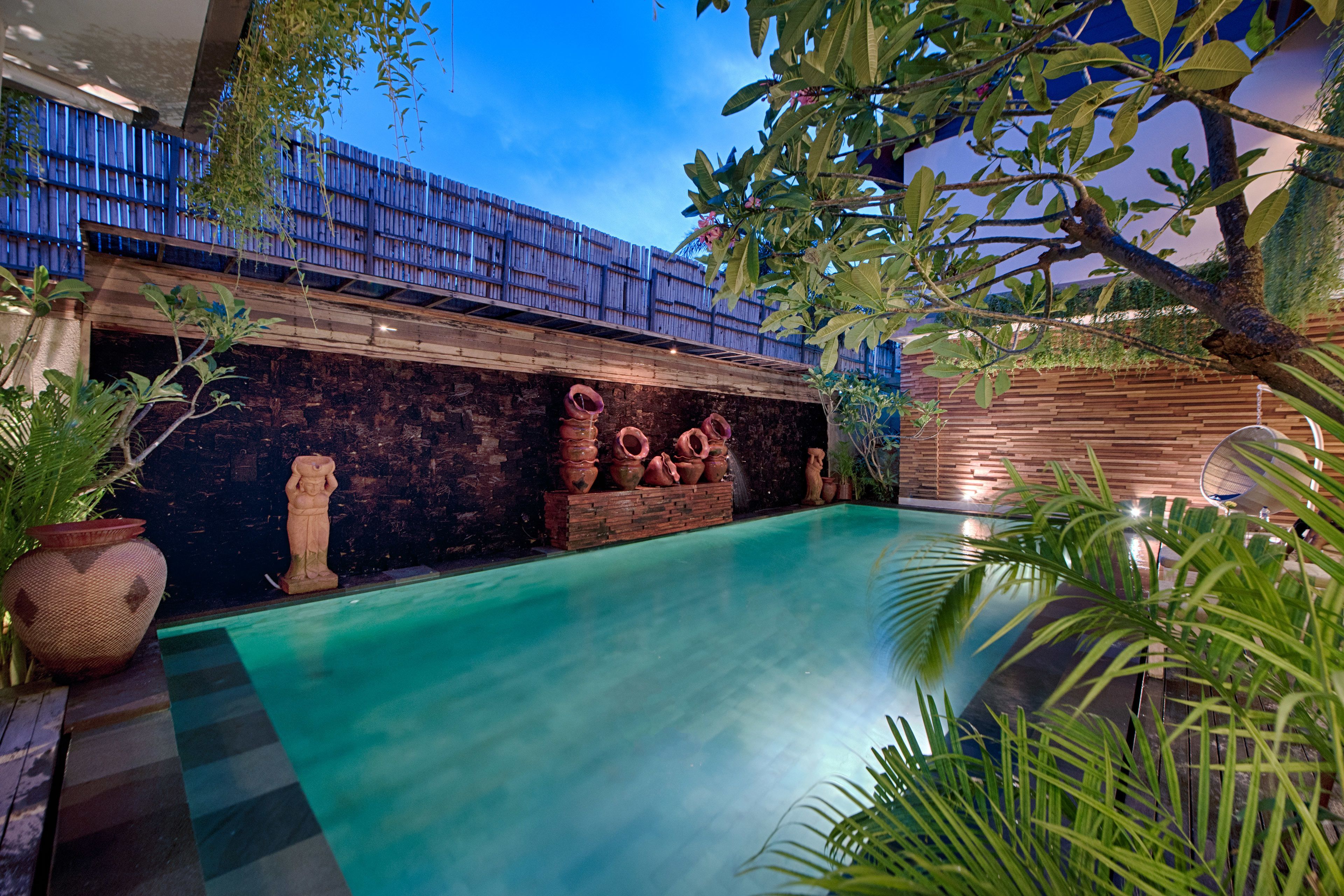 outdoor pool, pool loungers