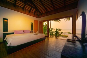 Baan Sod Sai Thani Pool (Villa)  | Minibar, in-room safe, desk, free WiFi