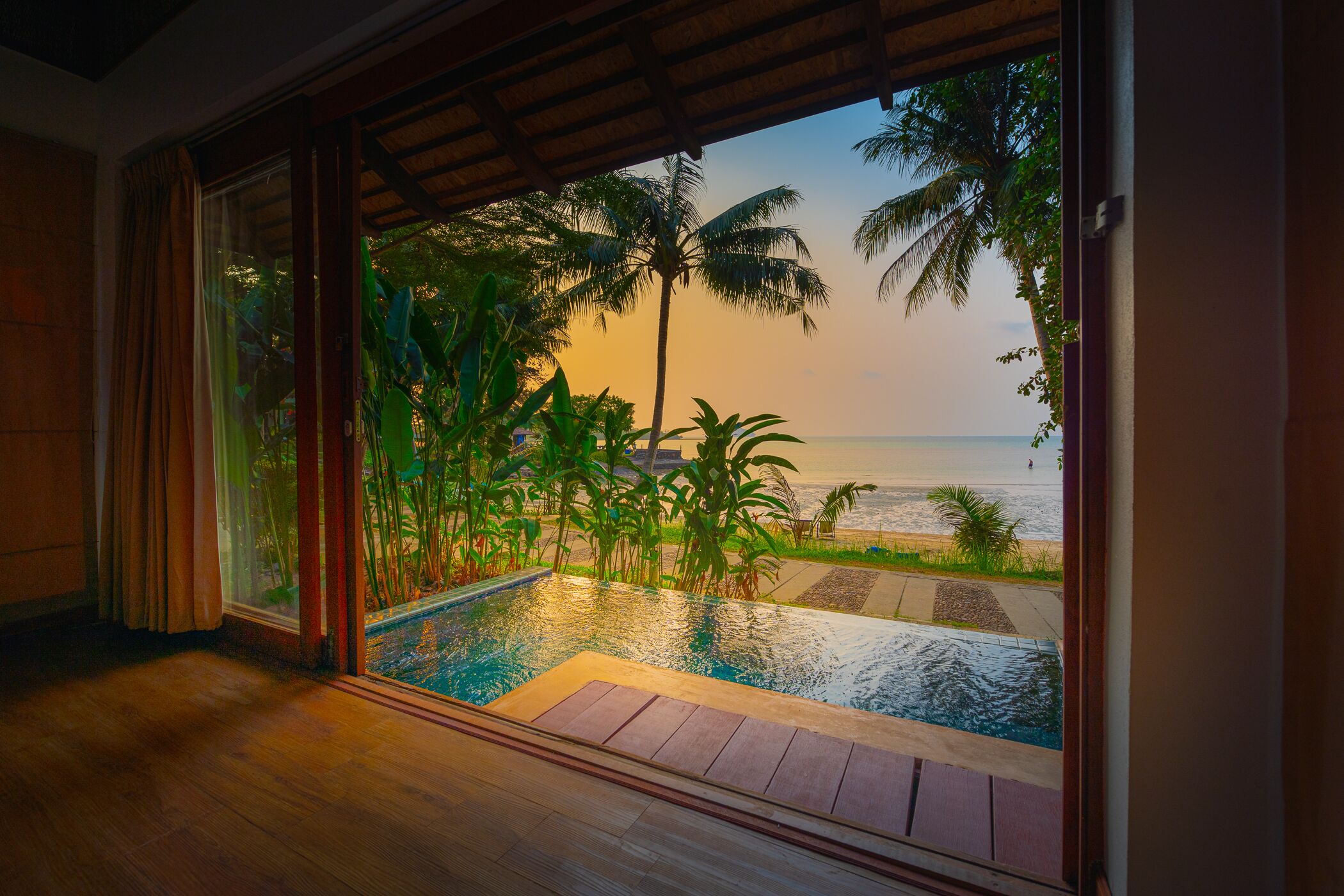 Minibar, caja de seguridad en la habitación, escritorio y wifi gratis 