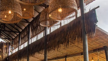 Café da manhã, almoço e jantar