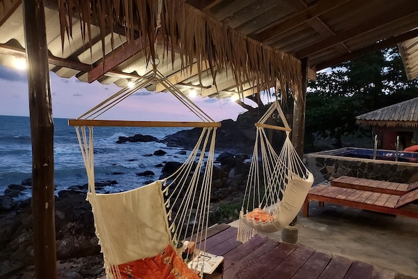 Café da manhã, almoço e jantar; culinária internacional