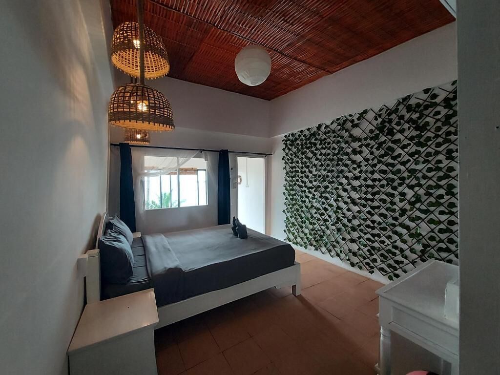 Individually furnished, free WiFi, bed sheets