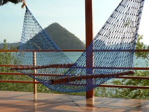 Deluxe Double Room, Ocean View | Property grounds