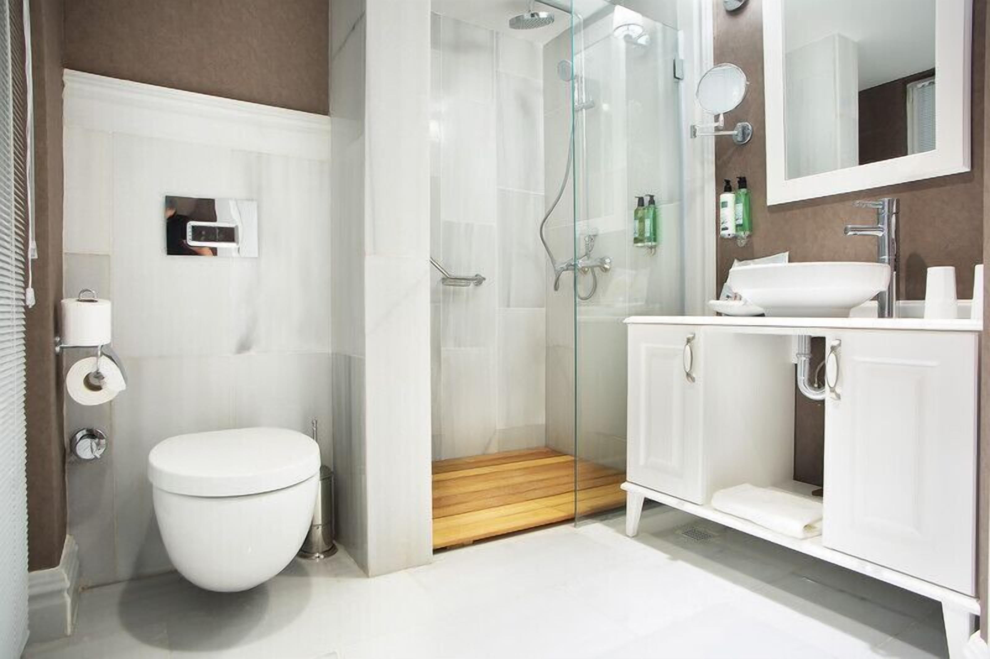 shower, designer toiletries, hair dryer, bathrobes