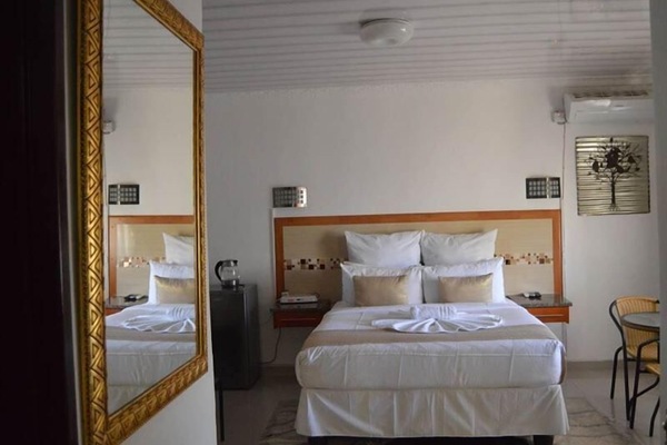 Deluxe Room | In-room safe, desk, WiFi (free)