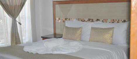 Caja de seguridad en la habitación, escritorio y wifi gratis