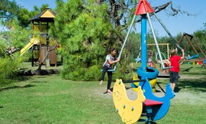Children’s play area – outdoor