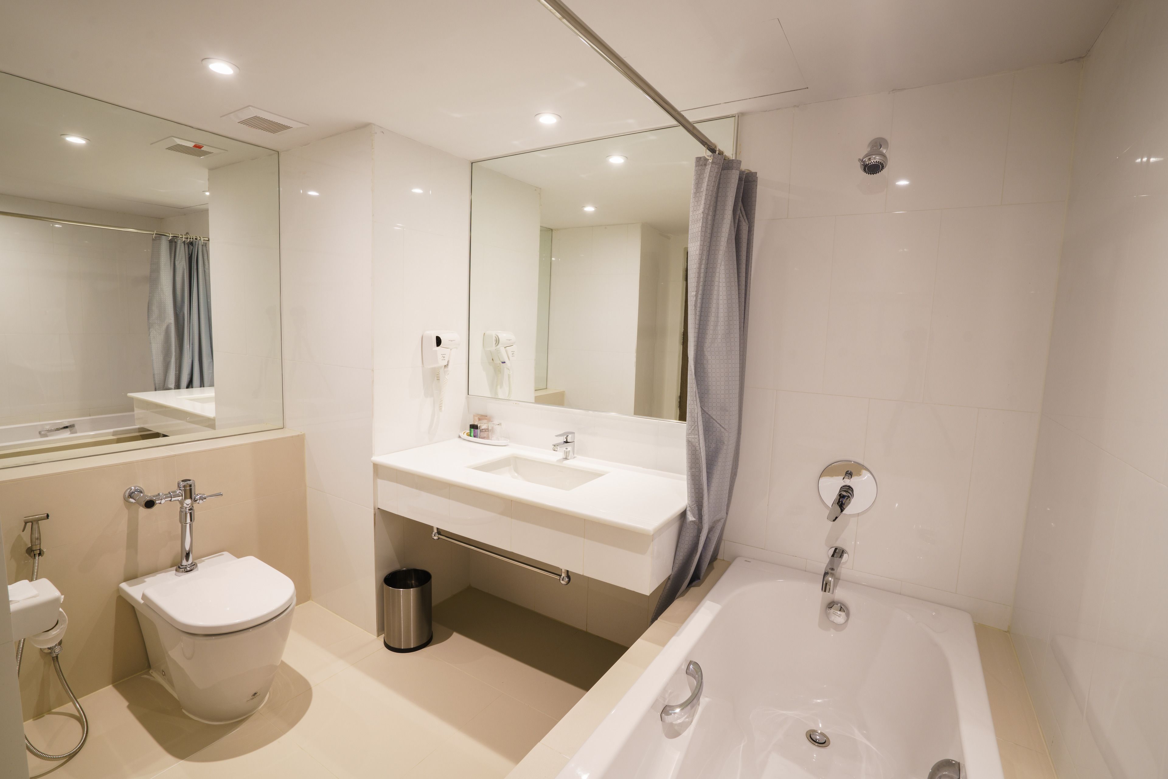 minibar, in-room safe, desk, blackout curtains