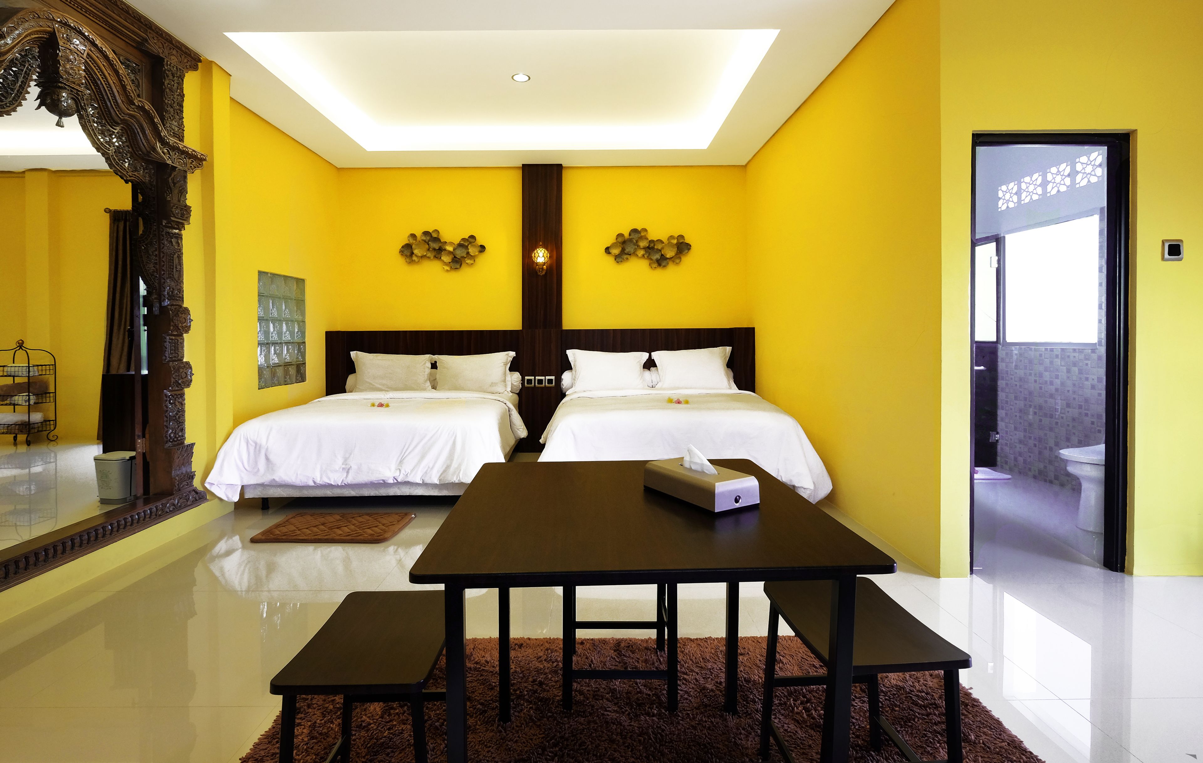 family room | premium bedding, minibar, in-room safe, desk