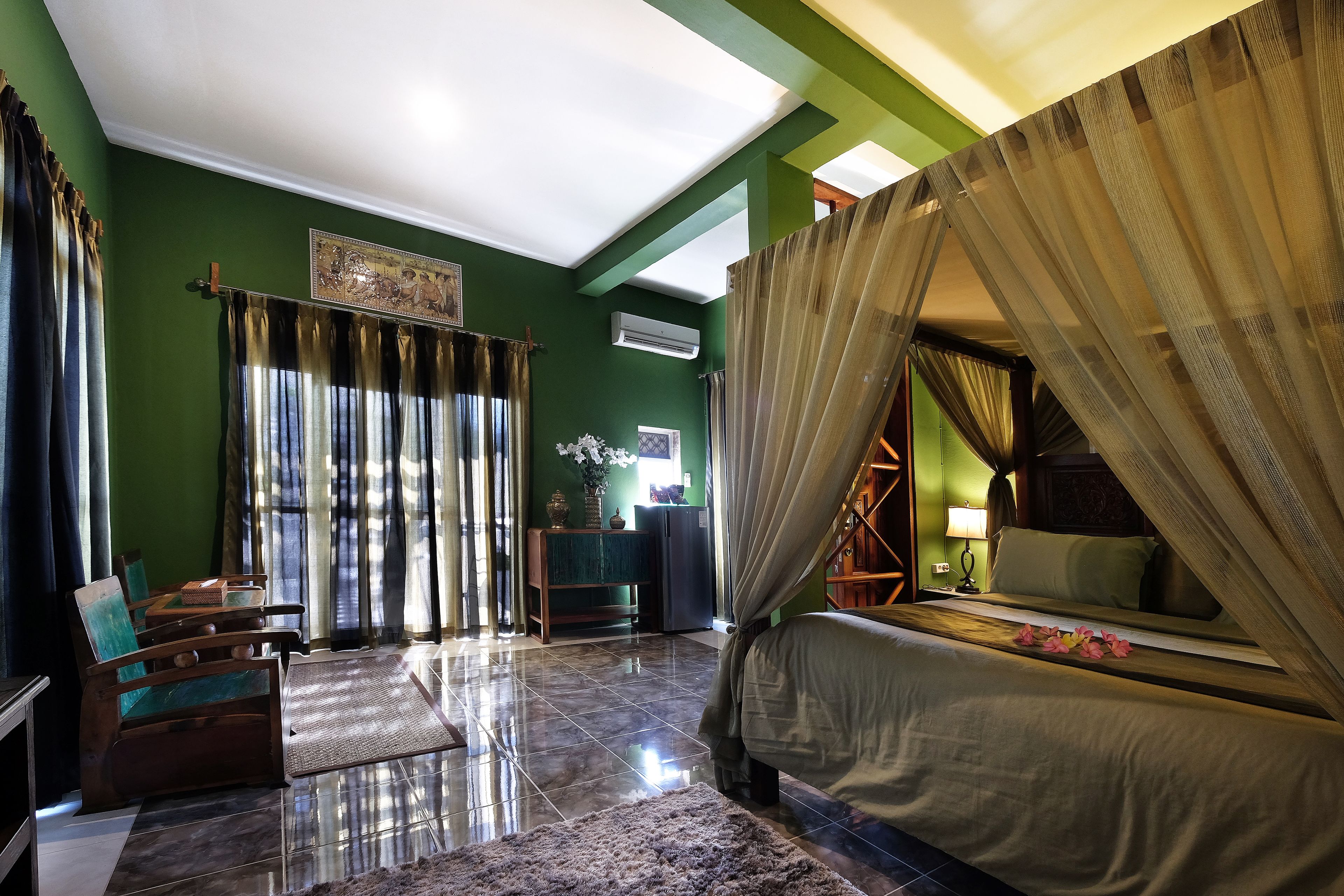 superior room | premium bedding, minibar, in-room safe, desk