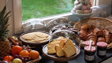 Daily buffet breakfast (EUR 15 per person)