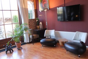 Superior Double Room, 1 King Bed, Terrace | Room amenity - Boutique Hotel Nieuw Beusink (Winterswijk)