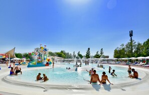 Seasonal outdoor pool, open 9:00 AM to 7:00 PM, pool umbrellas - Villaggio Barricata (Porto Tolle)