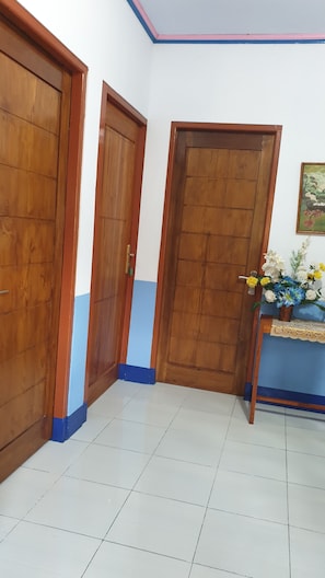 Beach House Apartment | Premium bedding, desk, WiFi
