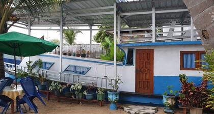 Larantuka Beach Apartments