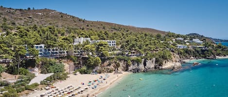 Private beach, sun loungers, beach umbrellas, beach towels
