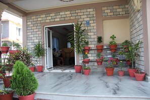 Front of property - Hotel Butter Cup (Pokhara)