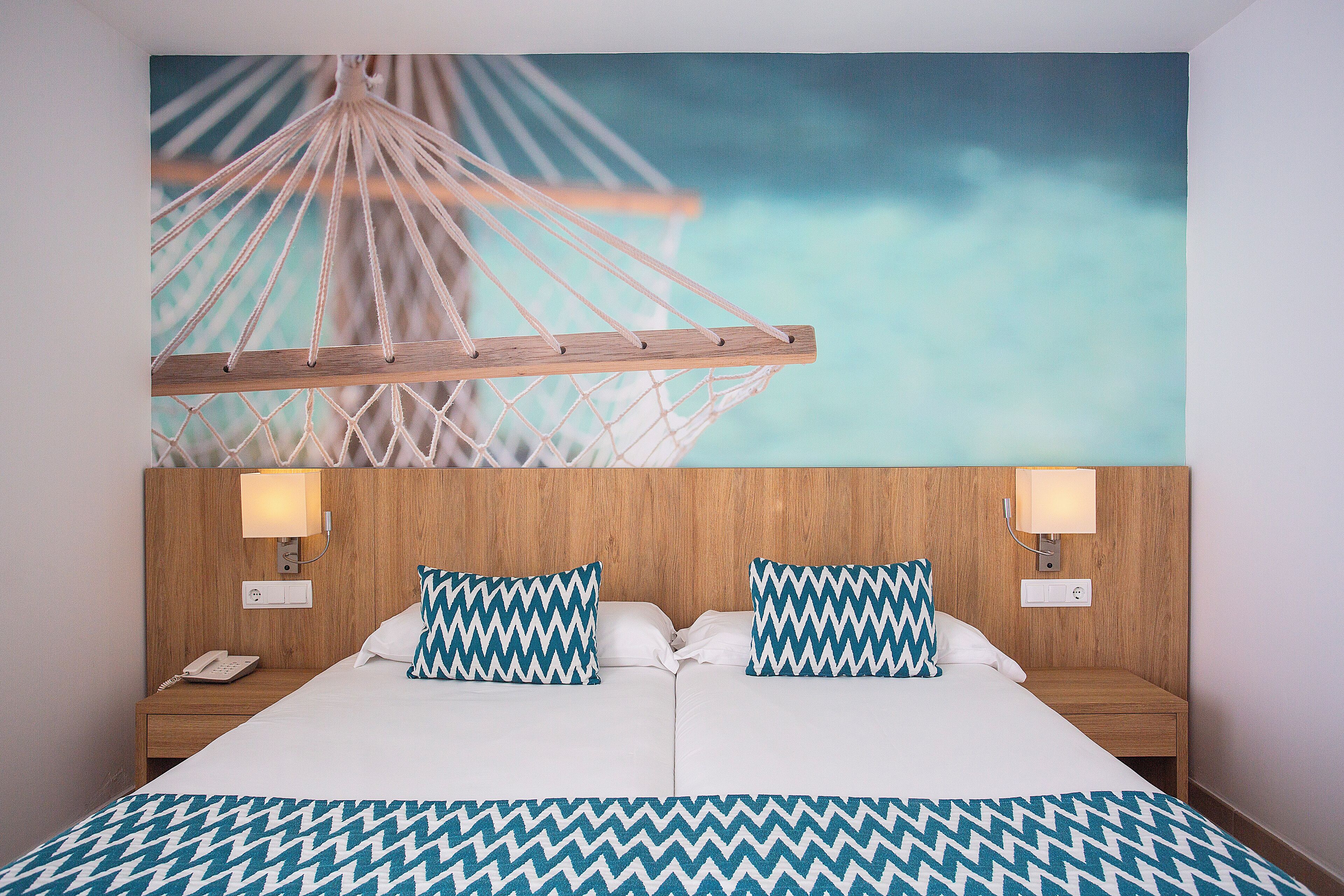 Photo - BQ Sarah -Adults Only