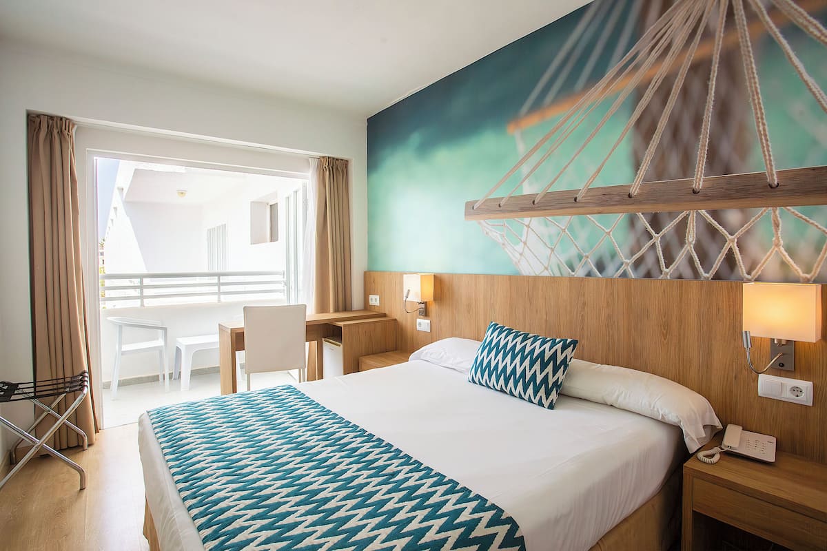 Dobbeltrom for 1 person, balkong | Minibar, skrivebord, strykejern/-brett og wi-fi (inkludert)