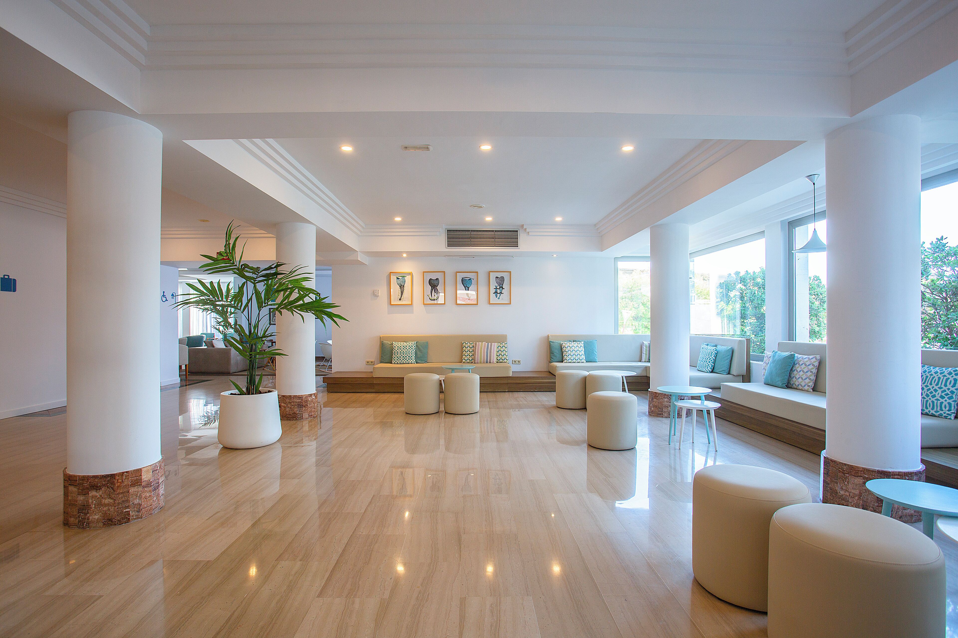 Photo - BQ Sarah -Adults Only