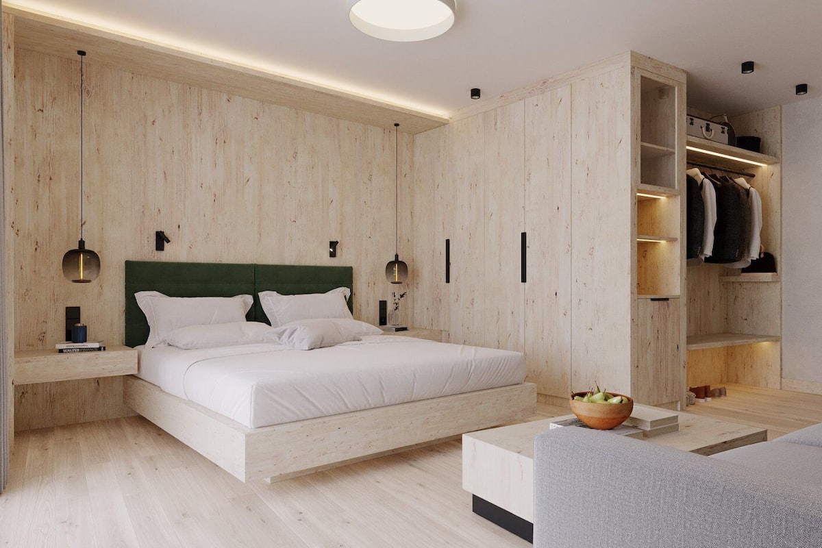 Familiekamer | Luxe beddengoed, een minibar, een kluis op de kamer, een bureau
