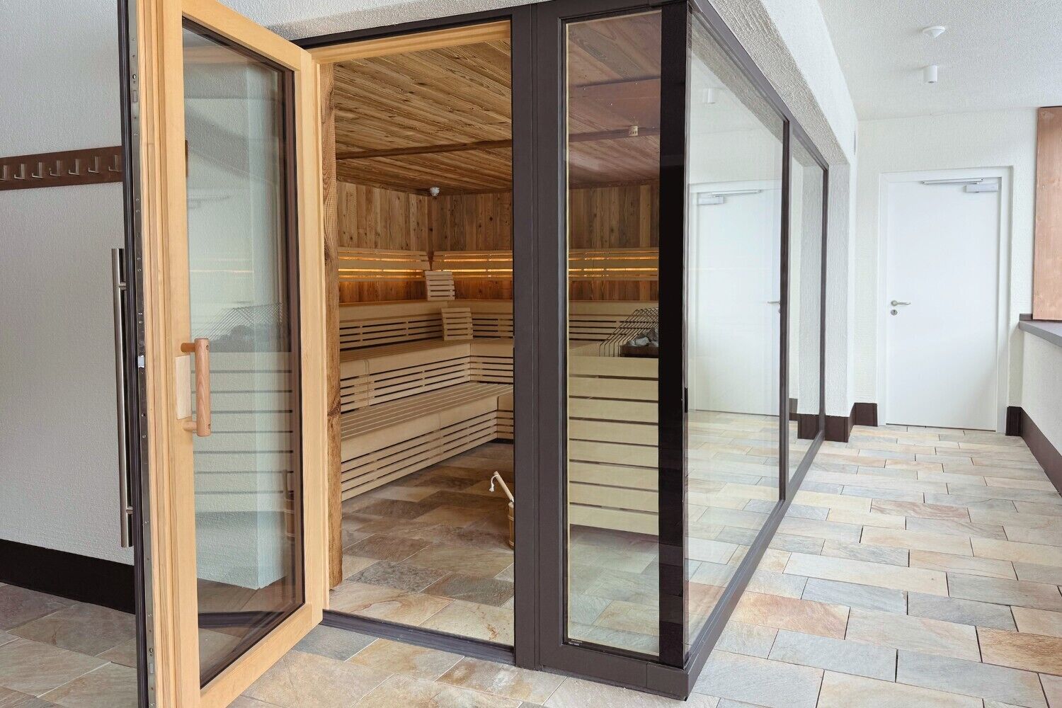 Un sauna, hidroterapia