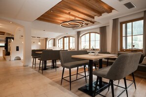 Breakfast and dinner served, Regional cuisine - Hotel Kristall (Grossarl)