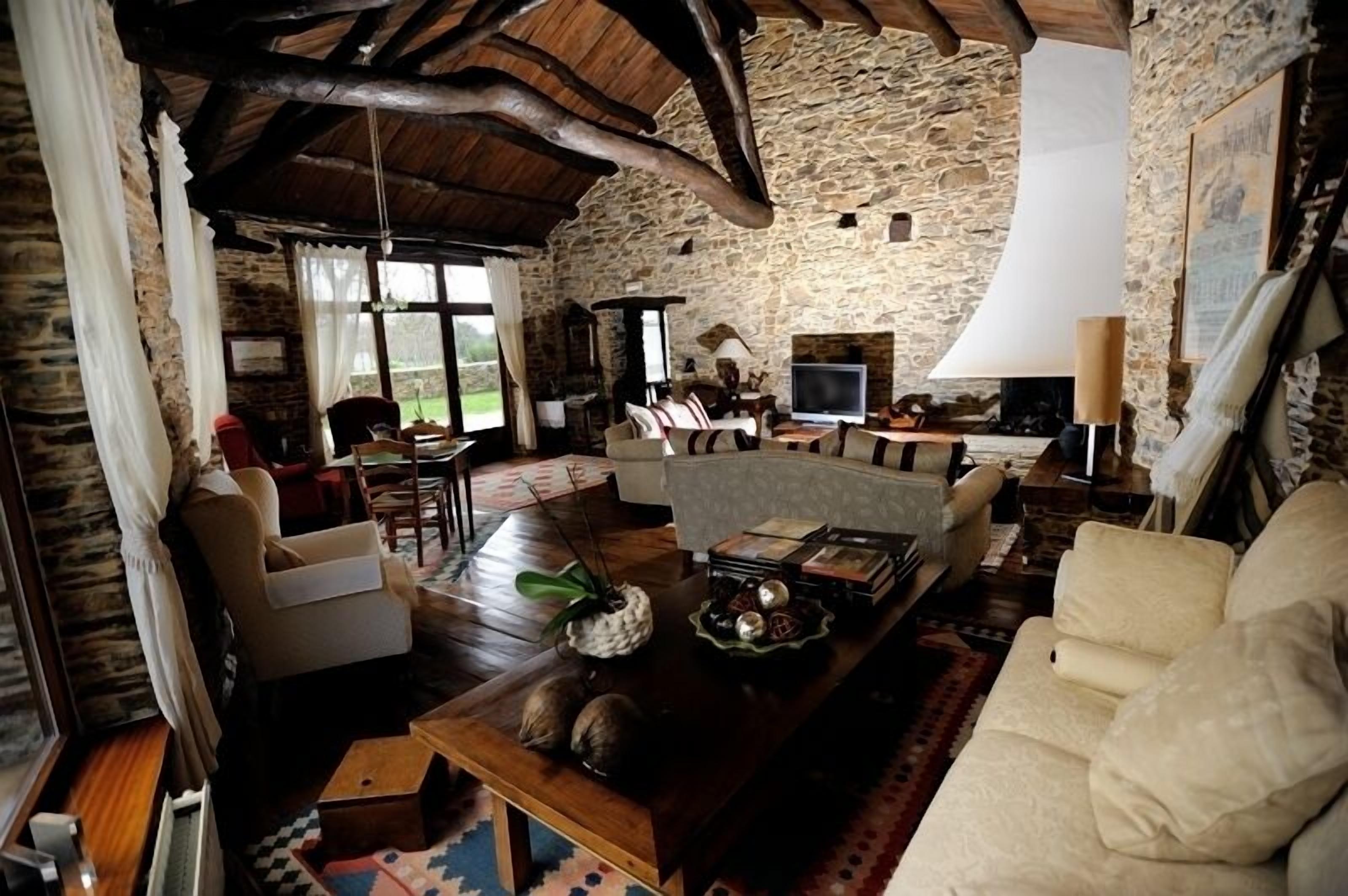 Photo - Casa Peleyón