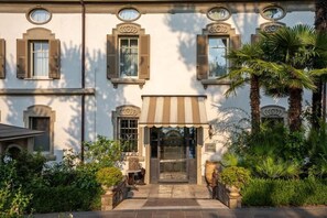 Front of property - Le Ali del Frassino (Peschiera del Garda)