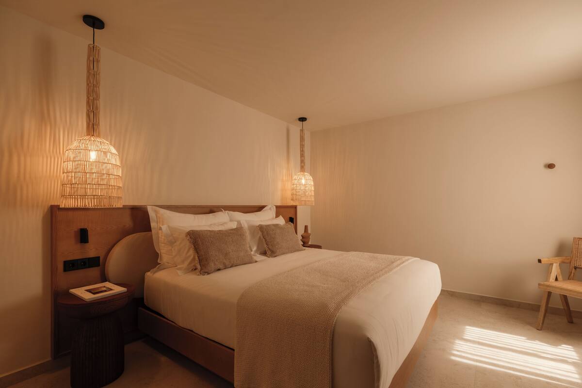 Premium Suite, Balcony, Sea View | Premium bedding, down duvets, minibar, in-room safe