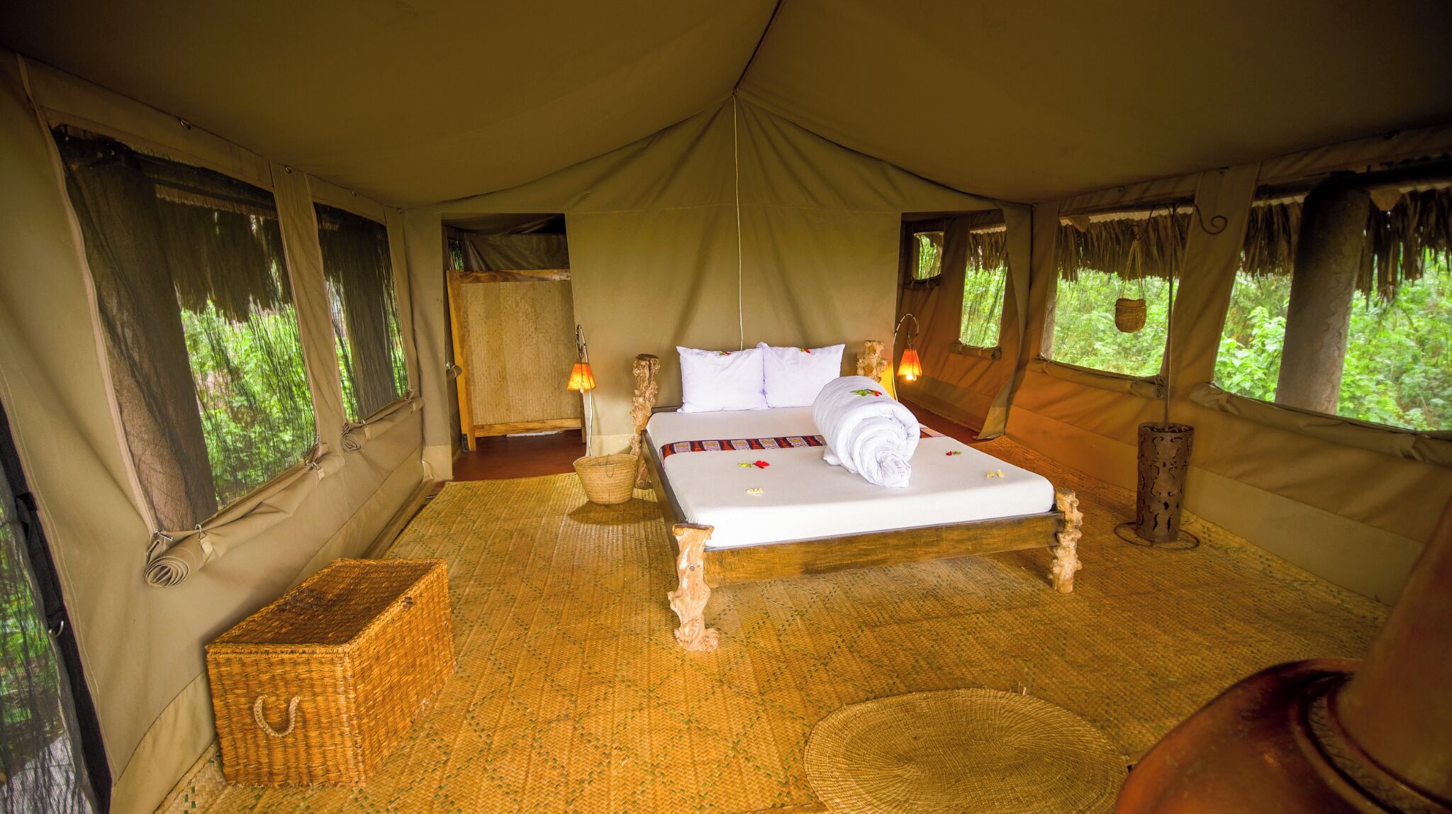 Deluxe Tent, Garden View | In-room safe, desk, free cribs/infant beds, rollaway beds