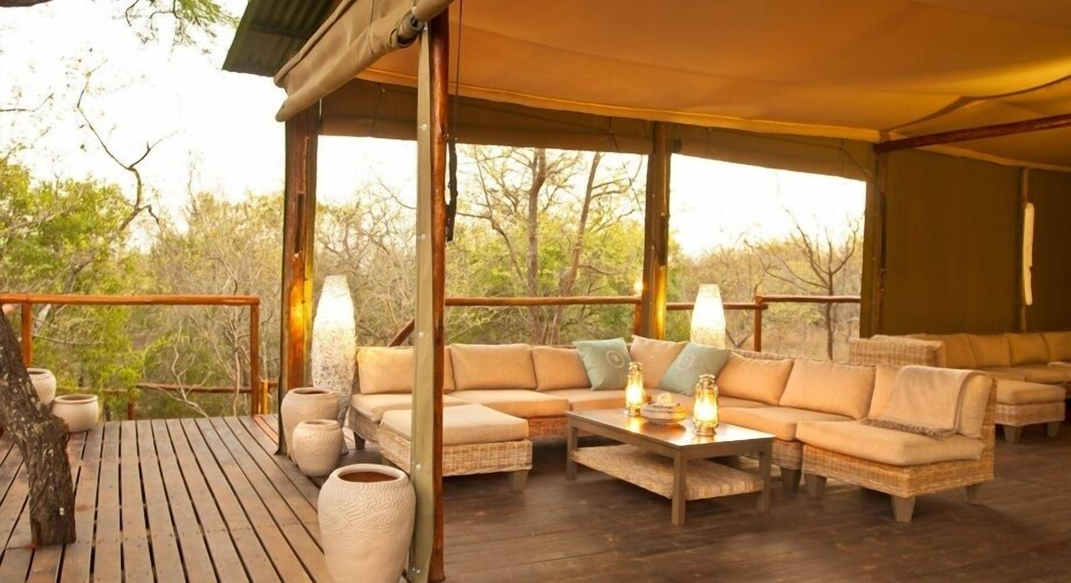 Sala de estar en el lobby