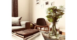 Living room - Purple House (Cape Town)