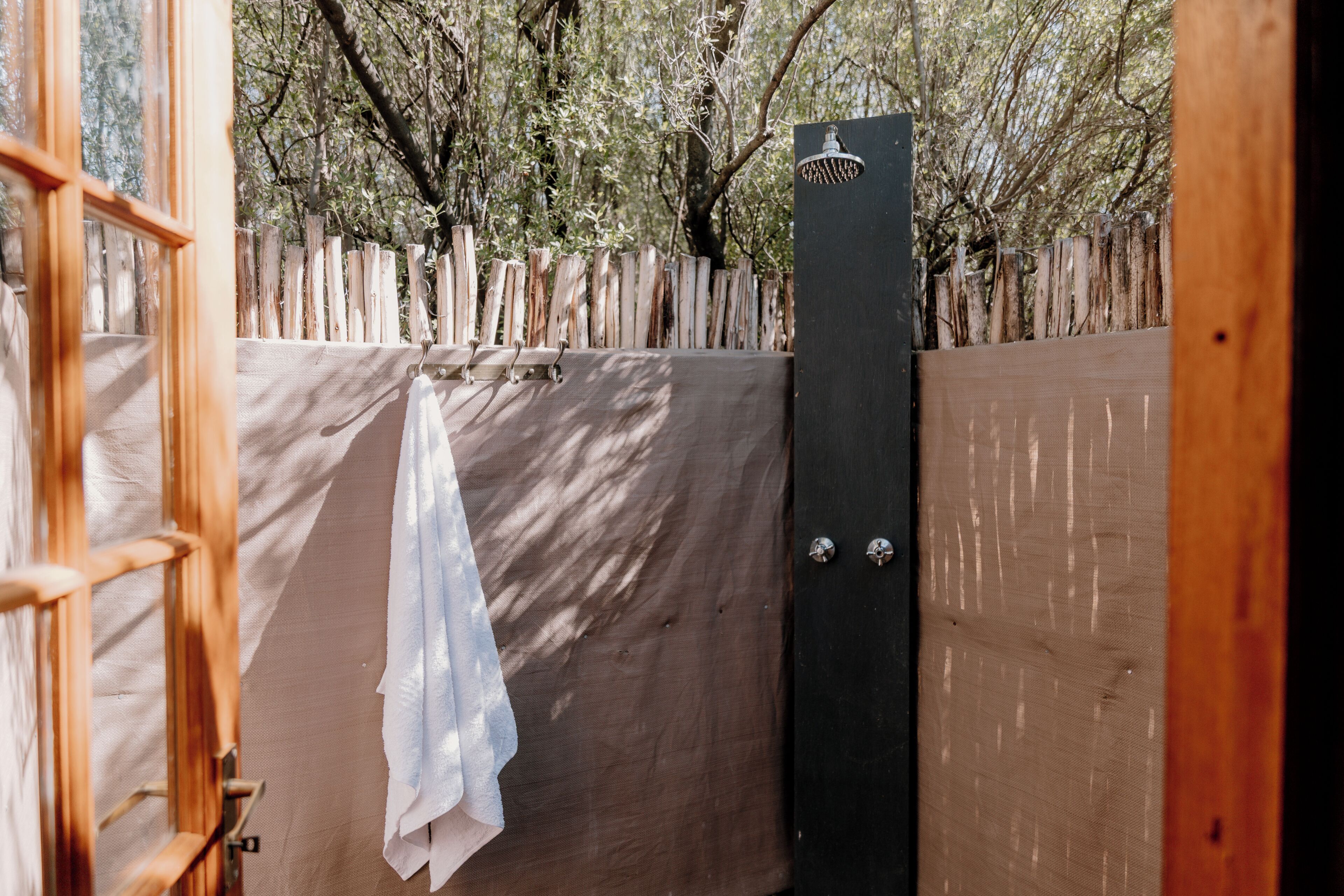 Standaard kamer, 1 twee- of 2 eenpersoonsbedden | Badkamer | Handdoeken