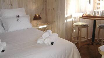 Rollaway beds, free WiFi