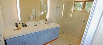 Self-Catering Keravic
