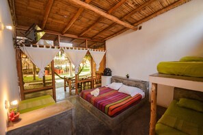 Habitació quàdruple Grand (Quintuple room) | Roba de llit d'alta qualitat, cortines opaques i wifi gratuïta 