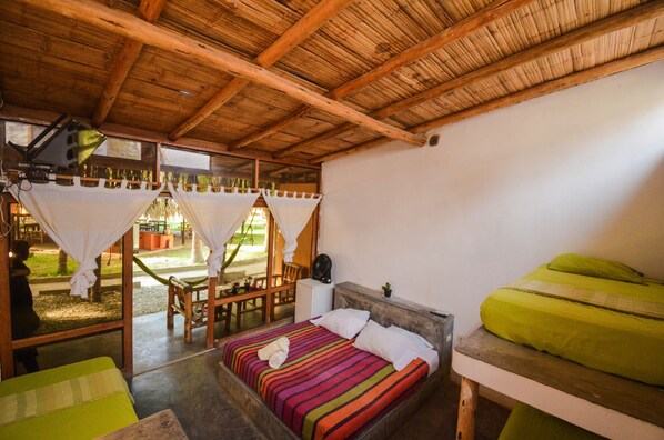 그랜드 쿼드룸 (Quintuple room) | 고급 침구, 암막 커튼, 무료 WiFi, 침대 시트