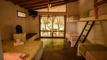 Quadruple Room | Premium bedding, blackout drapes, free WiFi, bed sheets