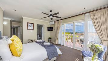 Deluxe Room, Mountain View | 1 bedroom, premium bedding, pillowtop beds, free WiFi