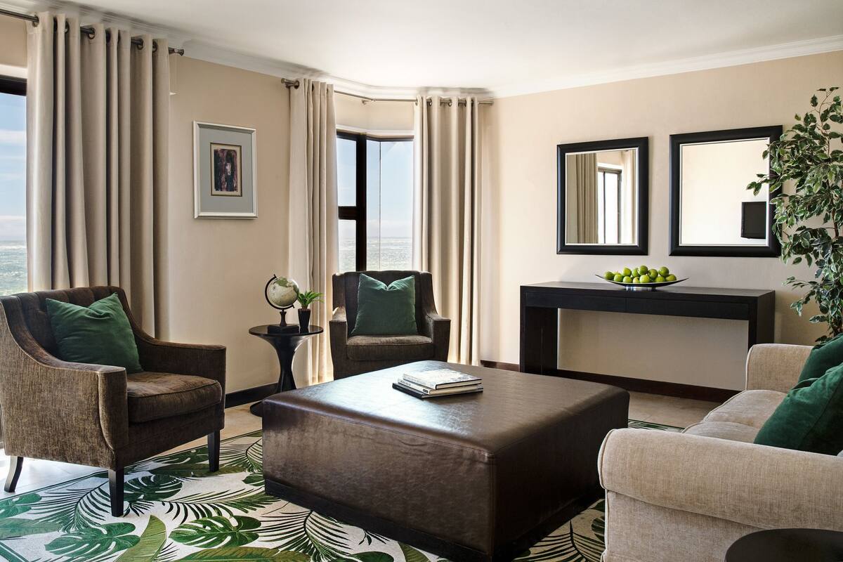 APARTMENT B - 2nd floor - 3 Bedrooms | Living room