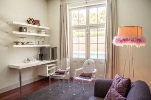 Living area - Marshden Estate (Stellenbosch)