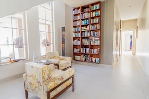 Library - Marshden Estate (Stellenbosch)